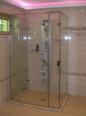 прозрачная перегородка в ванной